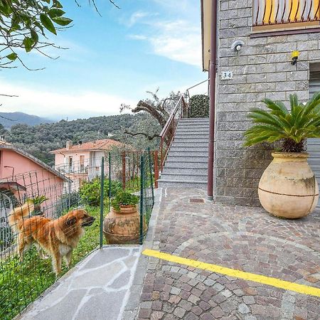Beautiful Apartment In Moneglia With Kitchen Esterno foto