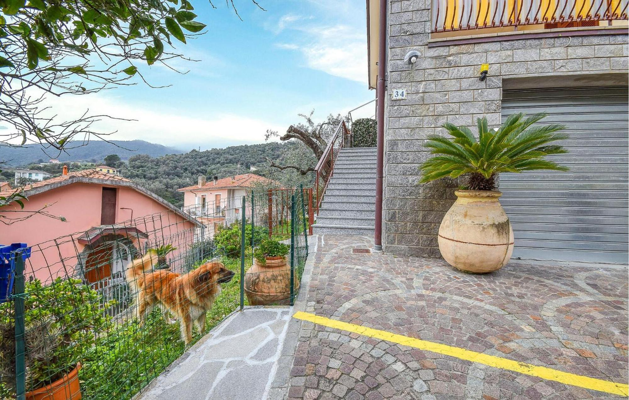 Beautiful Apartment In Moneglia With Kitchen Esterno foto